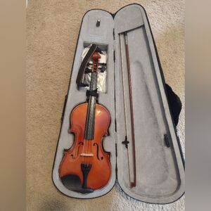 VIOLIN FOR BEGINNERS 4/4 WITH CASE/BOW/REST